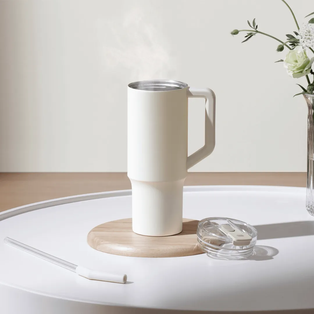 ماگ سفری نی دار شیائومی مدل Straw Mug ظرفیت 1 لیتر